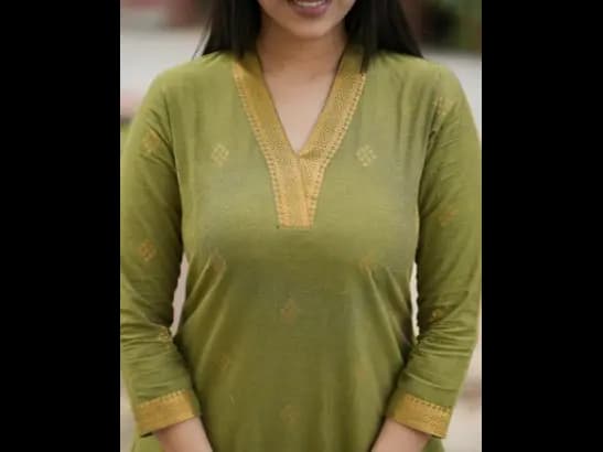 Straight Cut Kurti with Side Slit (3)