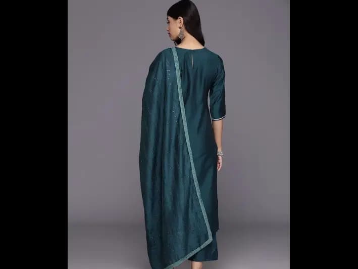 Floral Yoke Design Regular Sequinned Kurta with Trousers With Dupatta (6)