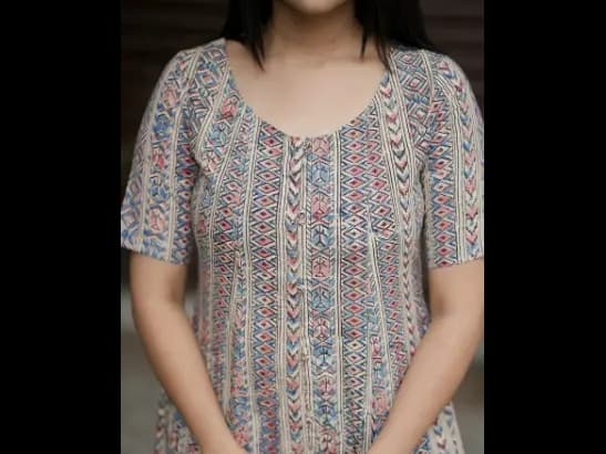 Aline Kurti With Front Slit (3)