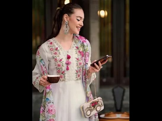 Floral Embroidered Thread Work A-Line Kurta With Trousers & Dupatta (4)