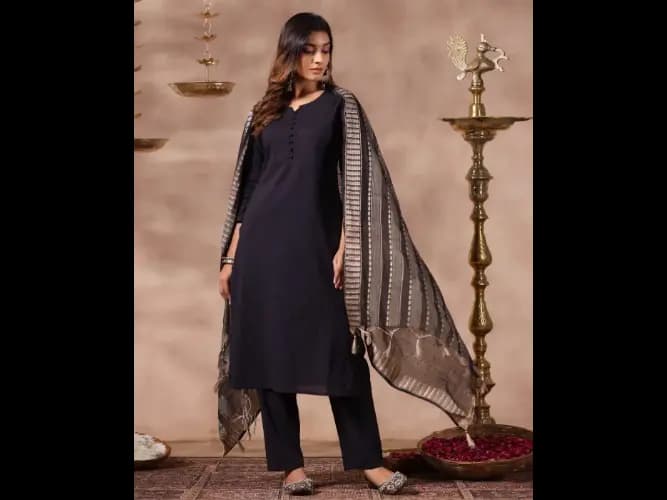 Straight Kurta with Pants & Striped Dupatta (5)