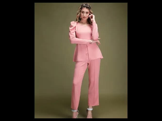 Sweetheart Neck Top With Trousers (3)