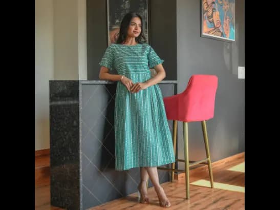 DABU GREEN ZIGZAG MOM AND DAUGHTER DRESSES (2)