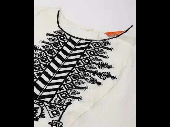 White Floral Yoke Design Regular Mirror Work Kurta with Palazzos & With Dupatta (3)