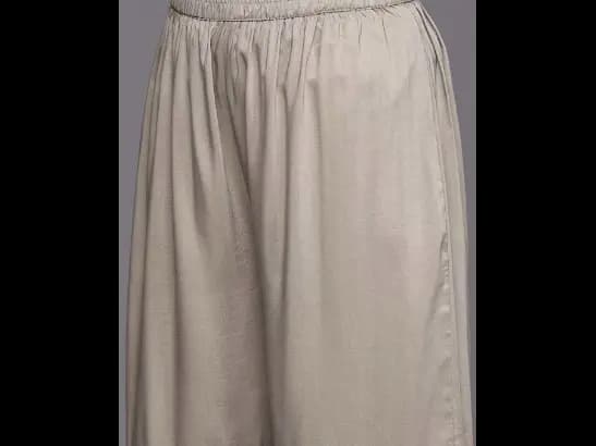Floral Embroidered Regular Sequinned Kurta with Sharara & With Dupatta (6)