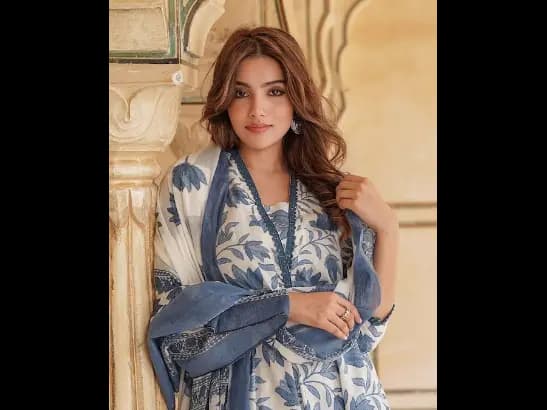 Floral Printed Anarkali Pure Cotton Kurta with Trousers & With Dupatta (4)
