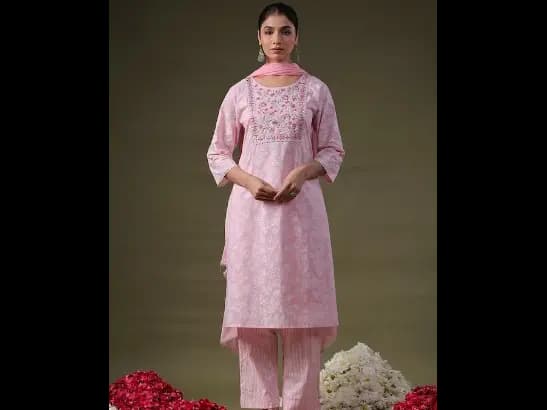 Pink Floral Printed Straight Pure Cotton Kurta With Trousers & Dupatta (4)