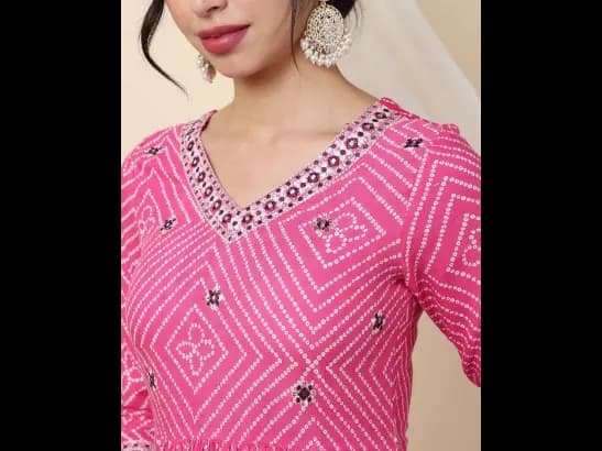 Women Bandhani Print Flared Kurta (4)
