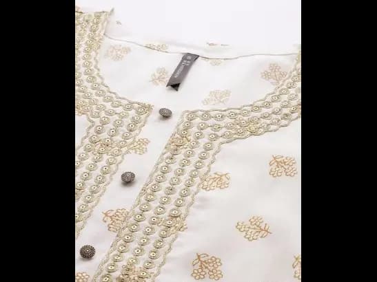 Women Ethnic Motifs Embroidered Sequinned Kurta with Trousers & With Dupatta (4)