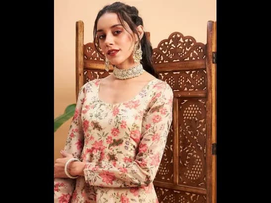Beige & Pink Floral Printed Chanderi Silk Anarkali Kurta (4)