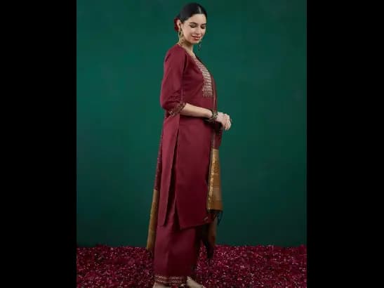 Floral Yoke Design Zari Pure Cotton Kurta With Trousers & Dupatta (2)