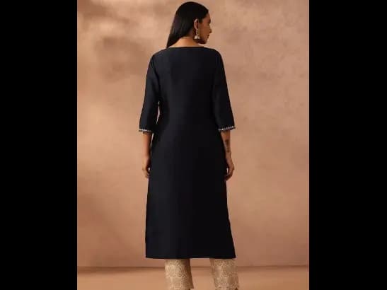 Yoke Design A-Line Silk Kurta (6)