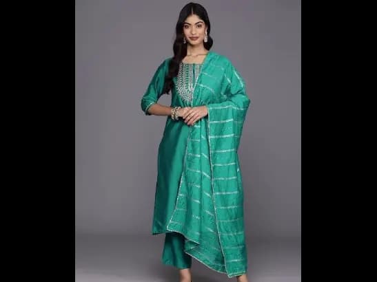 Ethnic Motifs Yoke Design Regular Sequinned Kurta with Trousers & Dupatta