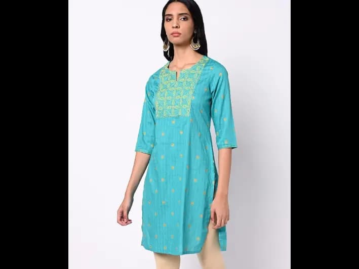 Floral Embroidered Straight Kurta (4)