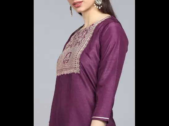 Burgundy Floral Printed Kurta with Trousers & With Dupatta (2)