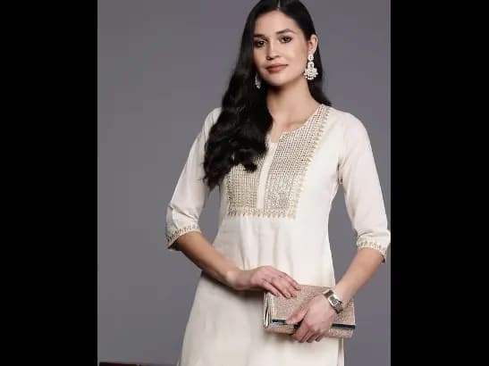 Sequins Yoke Design Straight Kurta (2)