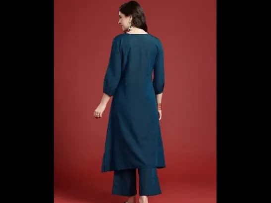 Panelled Kurta with Trousers (5)
