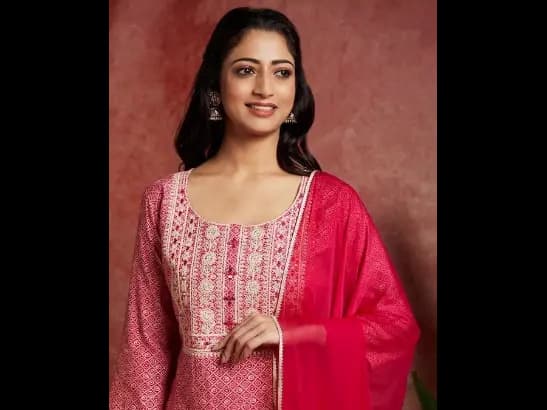 Bandhani Printed Regular Mirror Work Kurta With Palazzos & Dupatta (2)