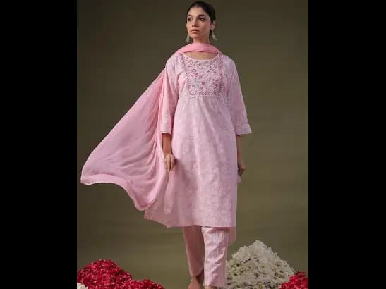 Pink Floral Printed Straight Pure Cotton Kurta With Trousers & Dupatta