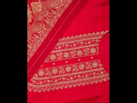 Ethnic Motifs Straight Kurta & Trousers With Dupatta (4)
