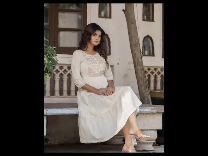 Embroidered Gathered A-Line Dress (3)