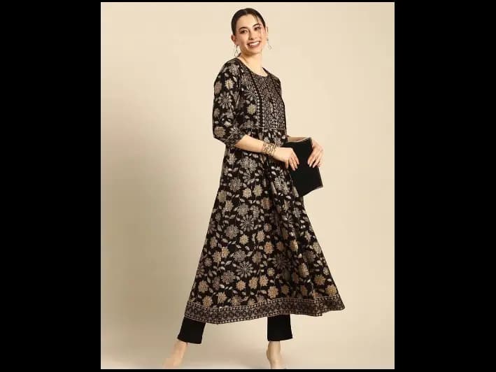 Women Black & Gold-Coloured Printed Anarkali Kurta with Trousers (7)