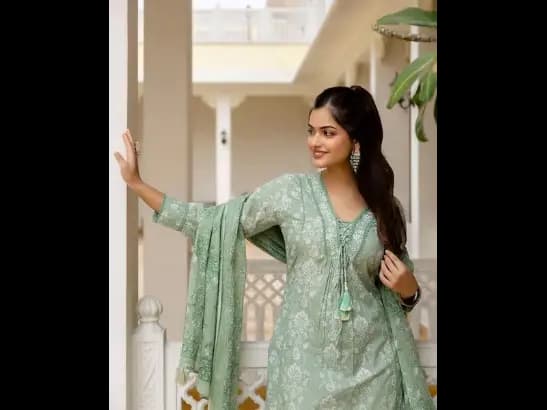 Floral Yoke Design Panelled V-Neck Mirror Work Cotton Kurta With Patiala & Dupatta (2)