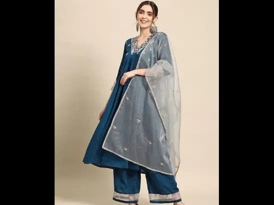 Floral Embroidered Empire Thread Work Kurta With Palazzos & Dupatta (2)