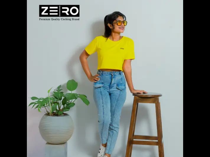 Short Sleeve Comfort Fit Crop Top - Yellow
