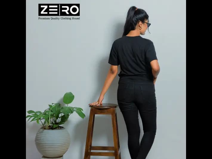 Comfort Fit Crew Neck Short Sleeve T-shirt - Black (3)