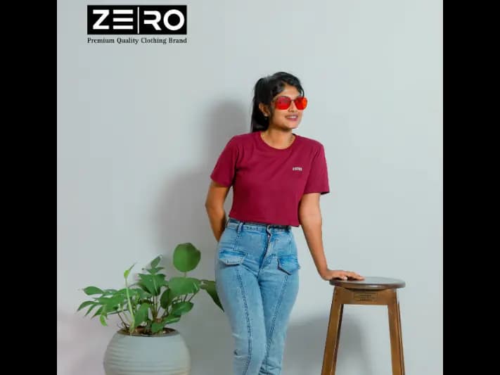 Short Sleeve Comfort Fit Crop Top - Maroon