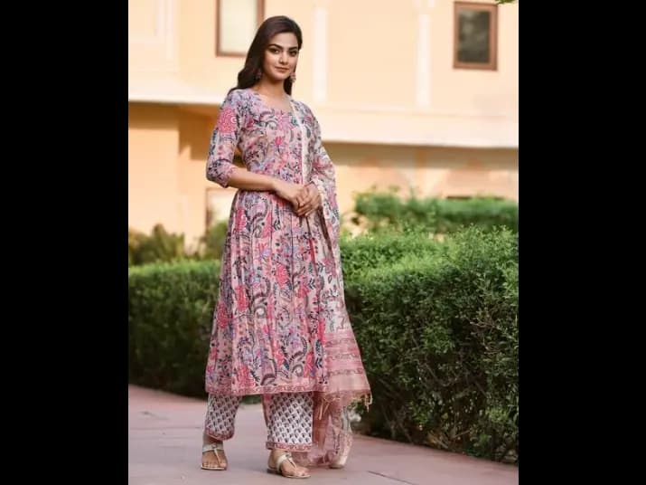Ethnic Set Pink Kalamkari Printed Anarkali Kurta Set with Dupatta (4)