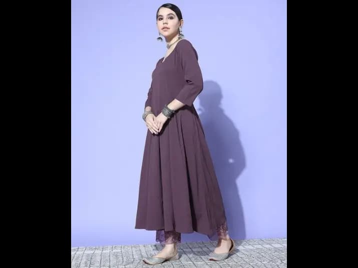 Panelled Silk Crepe Kurta with Trousers & With Dupatta - Silk Crepe (4)
