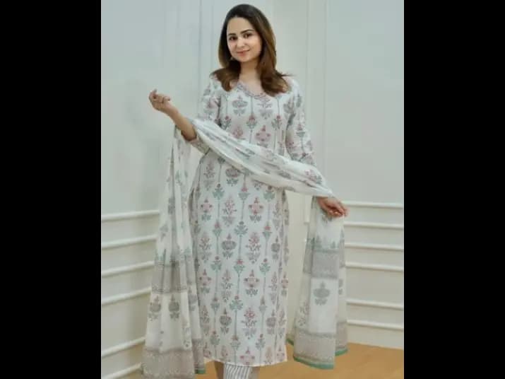Ethnic Set Women Block Printed Kurta and Pant Set With Dupatta