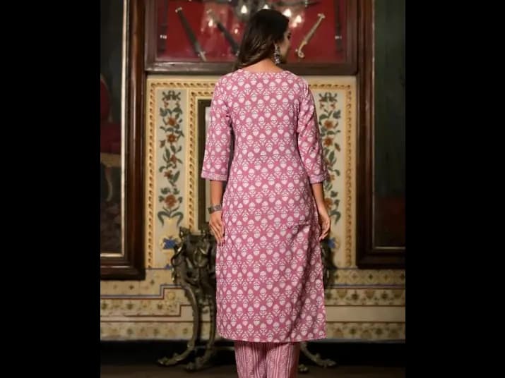 Ehnic Set Women Printed Straight Kurta and Pant set with Dupatta (4)