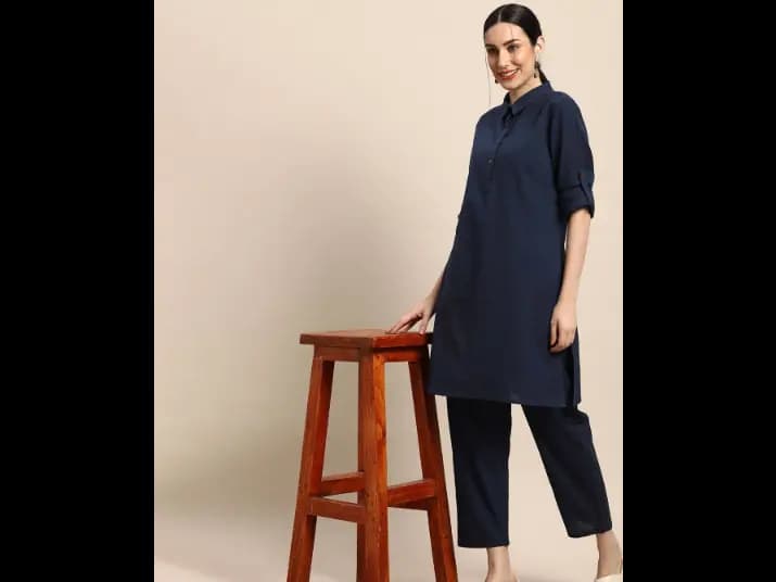 Blue Solid Straight Kurta with Trousers (6)