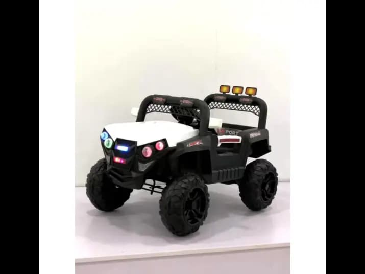 Kids Ride on Rechargeable Small Jeep (3)