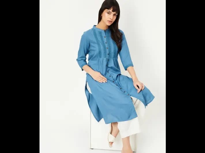 Geometric Woven Design Mandarin Collar Thread Work Kurta