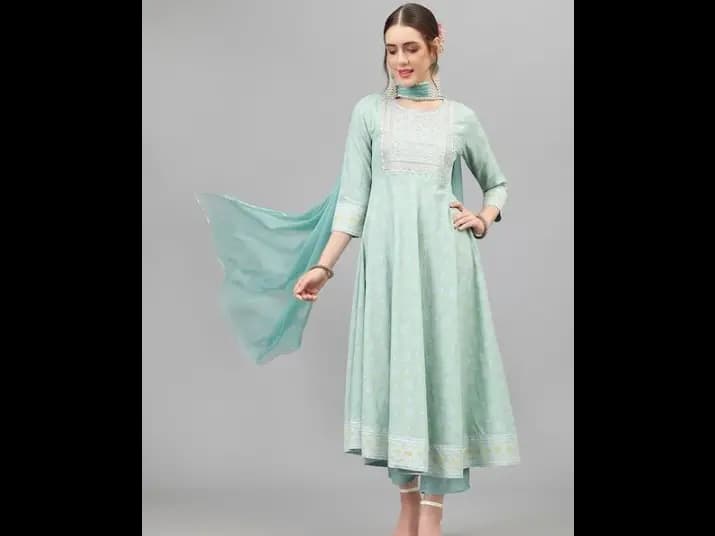 Ethnic Motifs Printed Thread Work Kurta & Trousers With Dupatta (2)