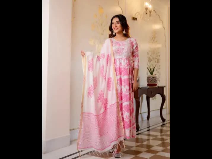 Ethnic Set Women Embroidered Anarkali Kurta and Pant Set with Dupatta (2)