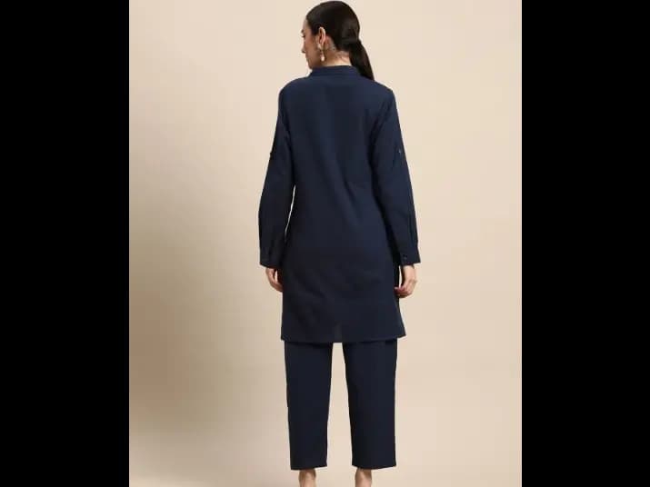 Blue Solid Straight Kurta with Trousers (4)