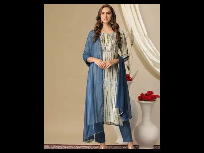 Printed Regular Kurta with Trousers & Dupatta (2)