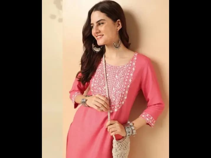 Floral Embroidered Thread Work Dobby A-Line Kurta