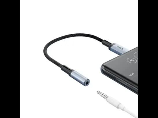 Wiwu Wi-C047L Legend Series Lightning To 3.5mm Aux Converter Audio Adapter (2)