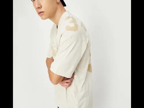 Men Typographic Print Oversized Fit T-Shirt (2)