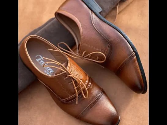 Men’s Oxford Two-Tone Tan Shoe (2)