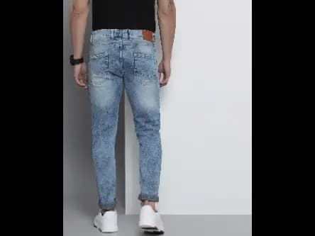 Acid-Wash Slim Fit Distressed Jeans (5)