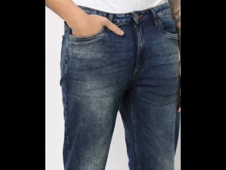 Lightly Washed Slim Fit Jeans (3)