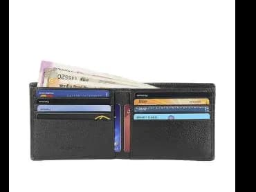 Bi-Fold Wallet with Metal Accent (5)