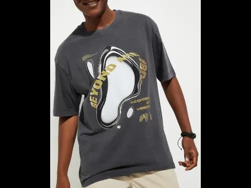 Men Graphic Print Oversized Fit Round-Neck T-Shirt